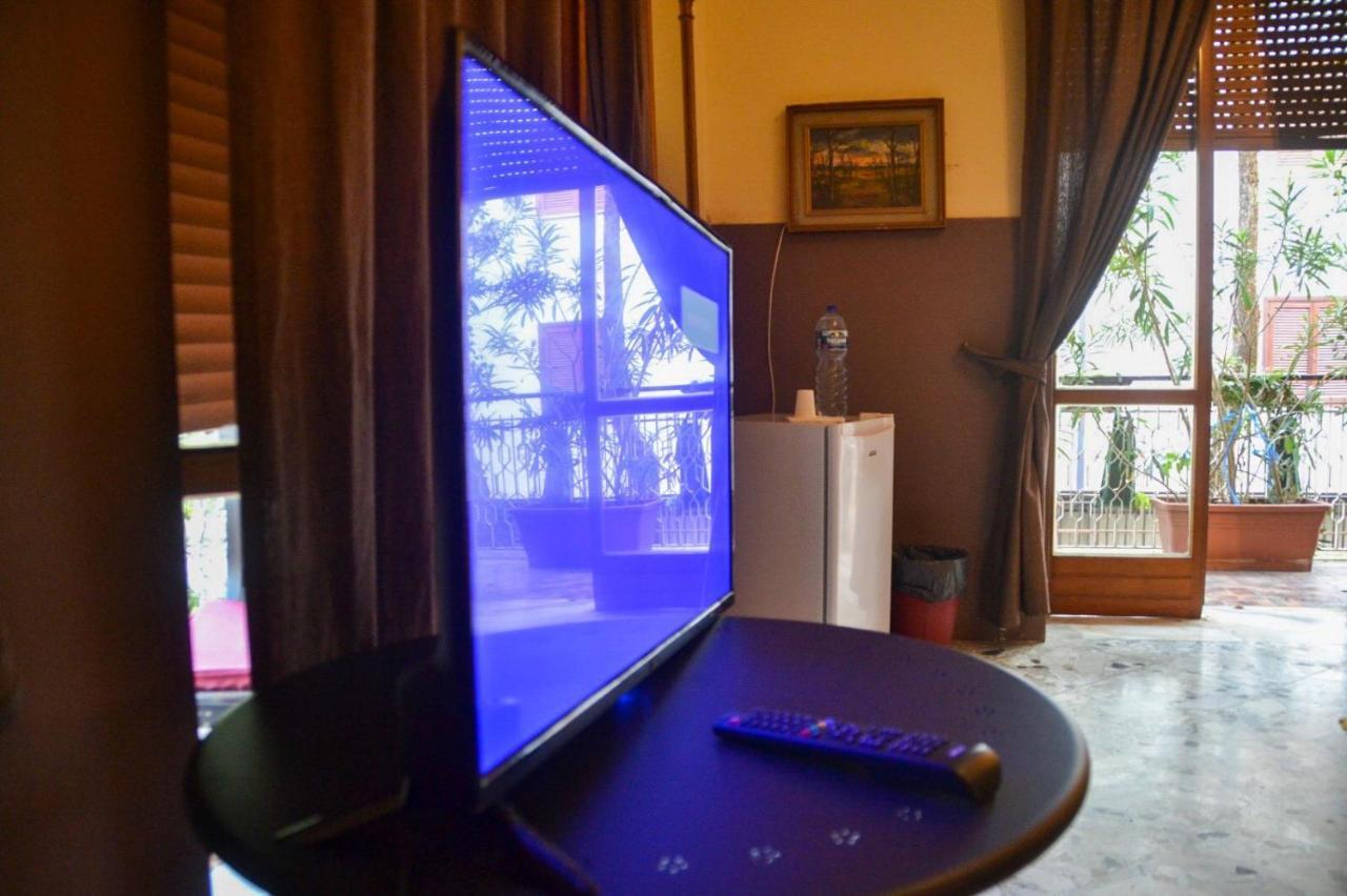 Le Stanze Di Ginevra - Via Tescione Hotell Caserta Eksteriør bilde