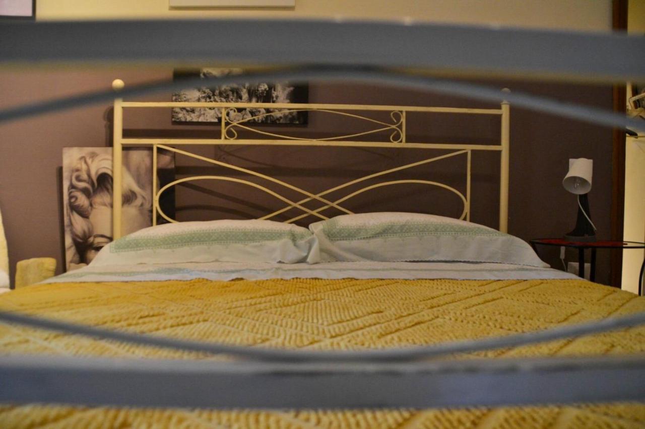 Le Stanze Di Ginevra - Via Tescione Hotell Caserta Eksteriør bilde