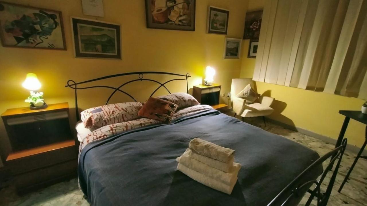 Le Stanze Di Ginevra - Via Tescione Hotell Caserta Eksteriør bilde