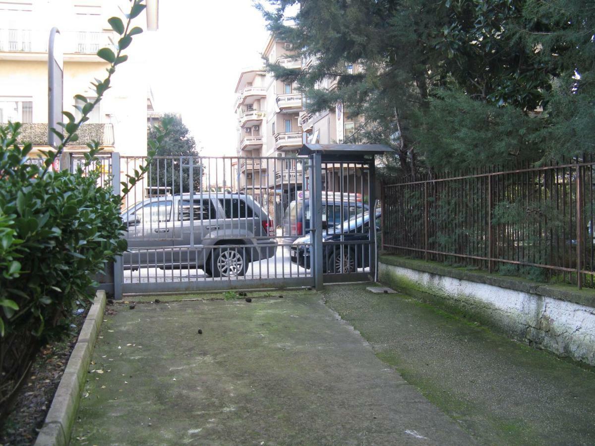 Le Stanze Di Ginevra - Via Tescione Hotell Caserta Eksteriør bilde