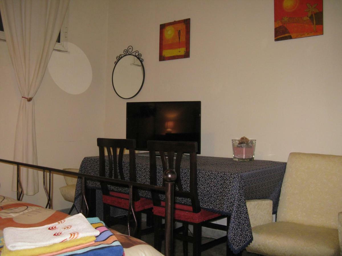 Le Stanze Di Ginevra - Via Tescione Hotell Caserta Eksteriør bilde
