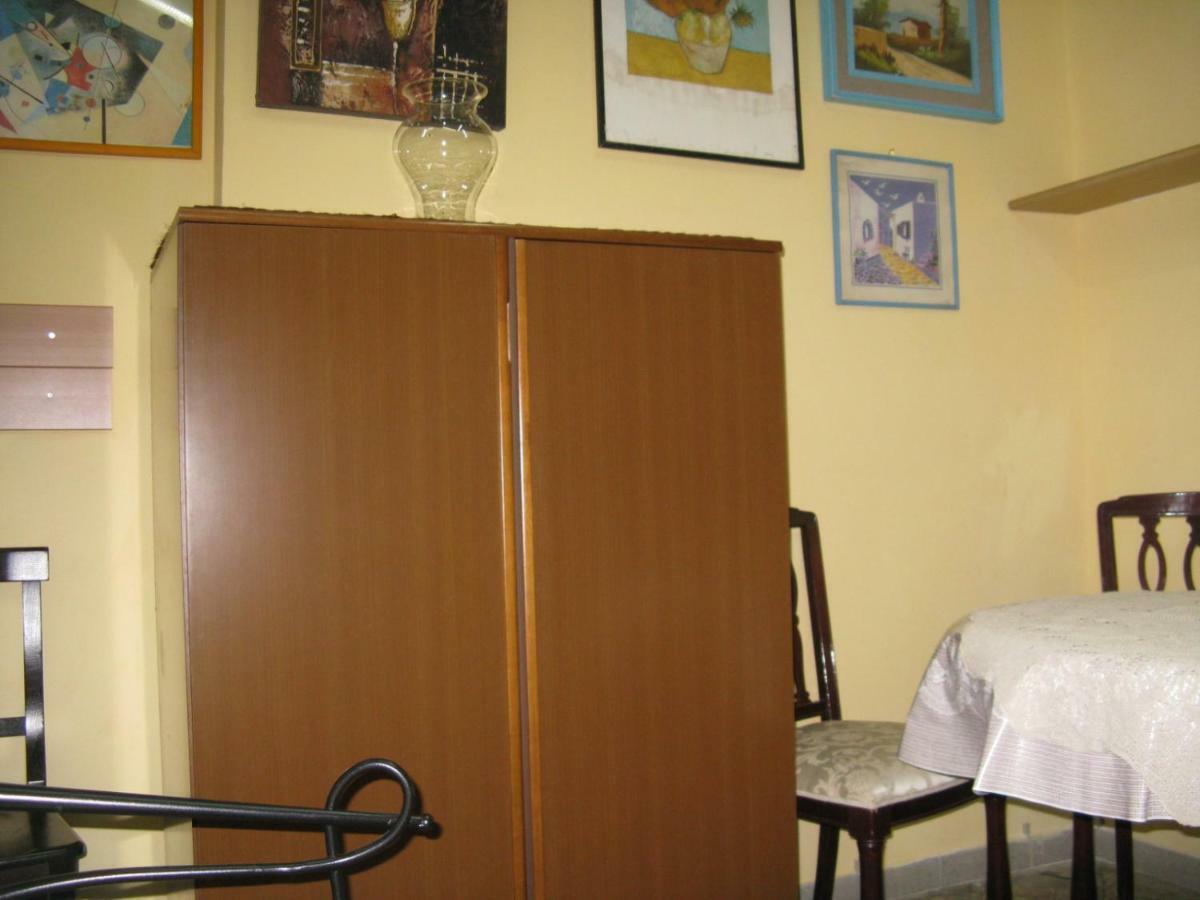 Le Stanze Di Ginevra - Via Tescione Hotell Caserta Eksteriør bilde