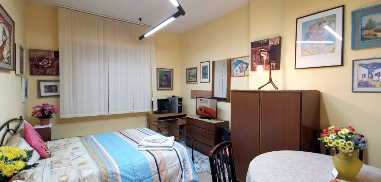 Le Stanze Di Ginevra - Via Tescione Hotell Caserta Eksteriør bilde